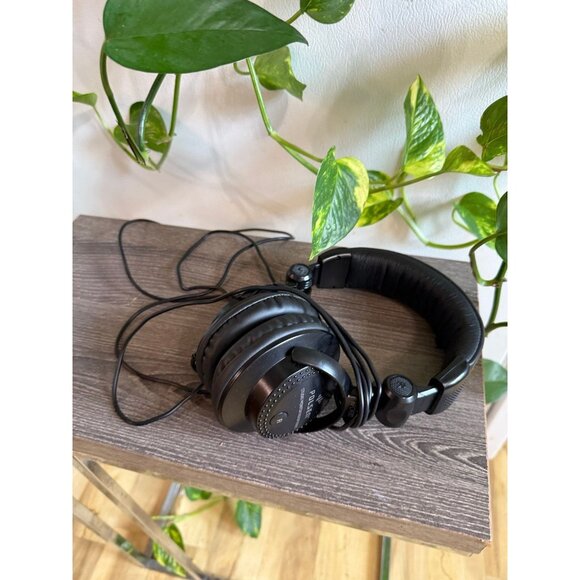 Polsen Studio Monitor Headphones with Aux Cable - Picture 1 of 11